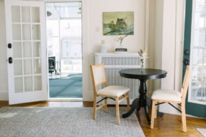 Stay And Book At Greenleaf Inn