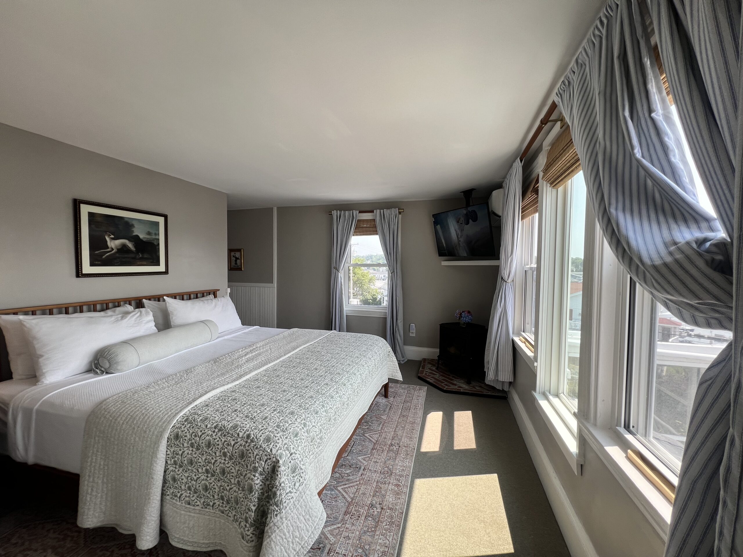 Room Aq 15